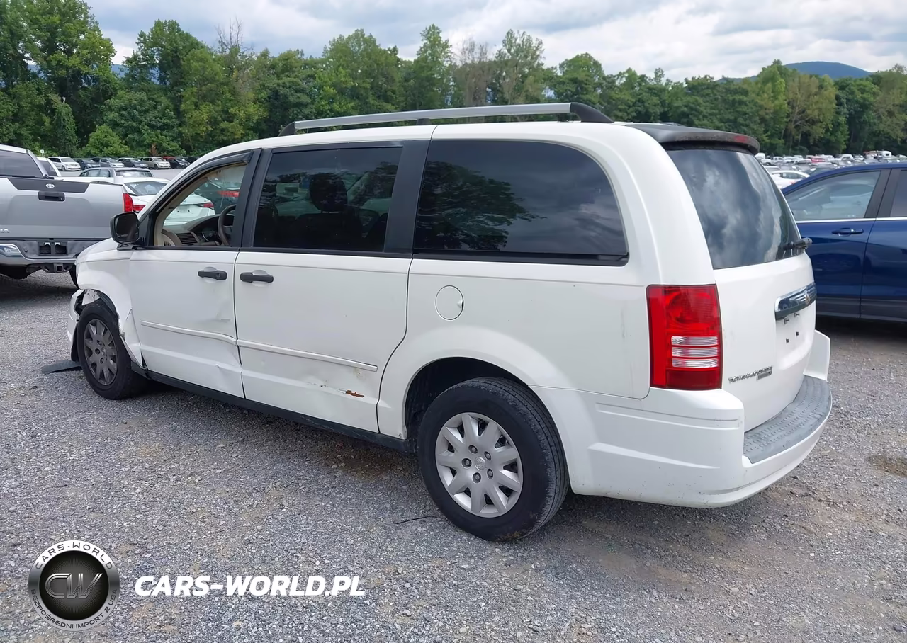 2008 Chrysler Town & Country Lx VIN:2A8HR44H08R687121 - 3