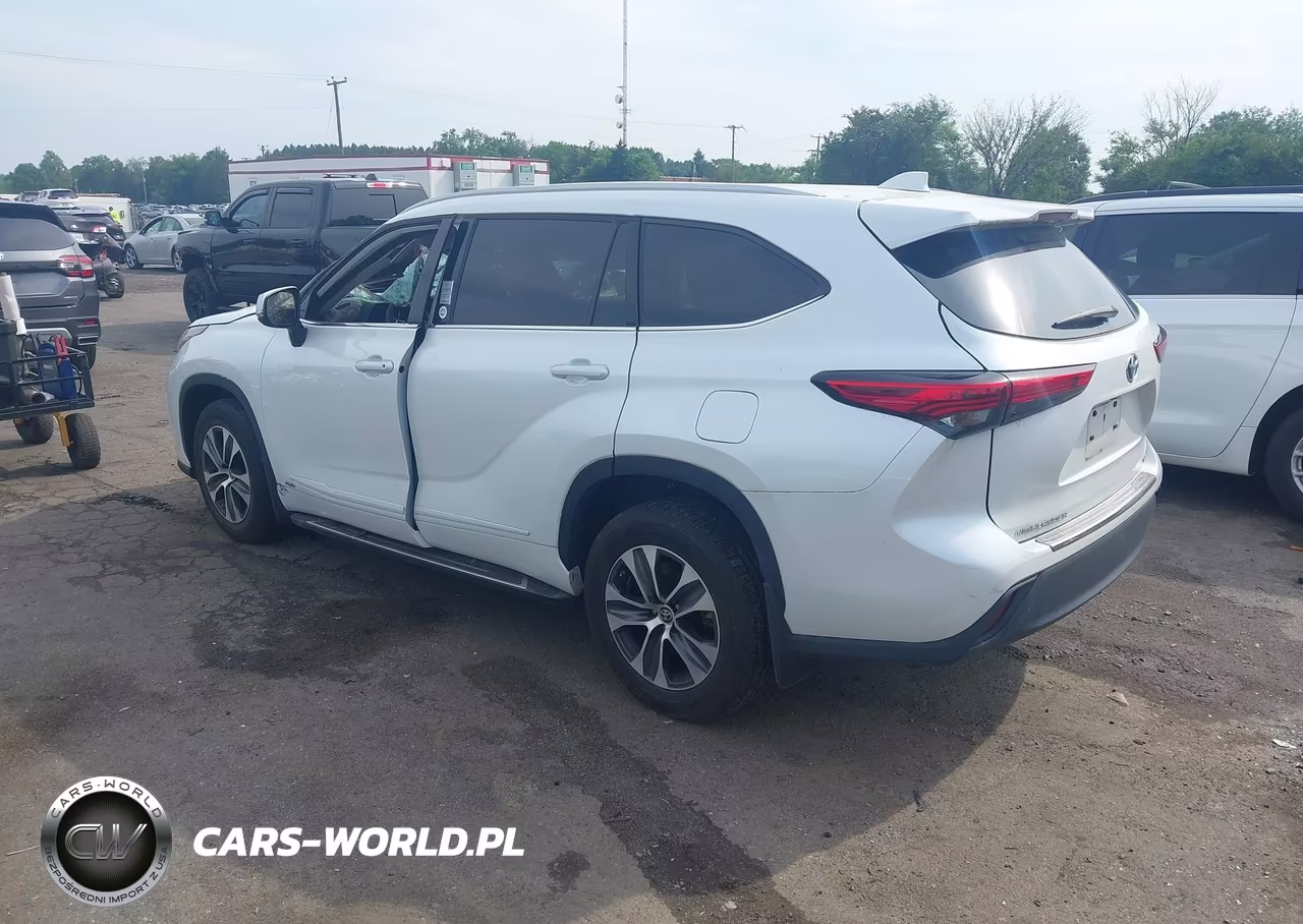 2022 Toyota Highlander Hybrid Xle VIN:5TDGBRCH8NS554972 - 3
