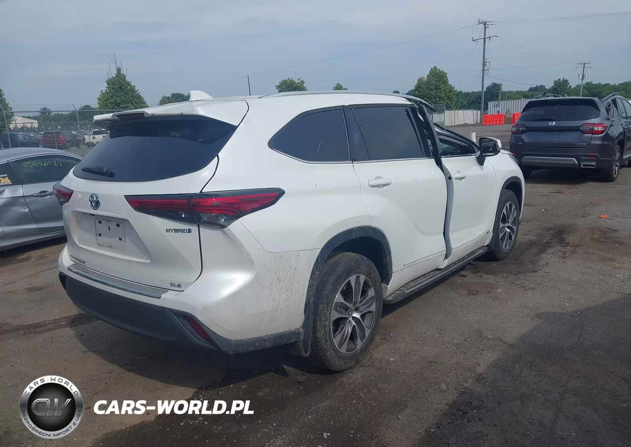 2022 Toyota Highlander Hybrid Xle VIN:5TDGBRCH8NS554972 - 4