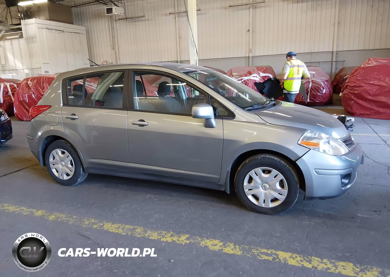 2011 Nissan Versa 1.8S VIN:3N1BC1CP0BL516026 - 13