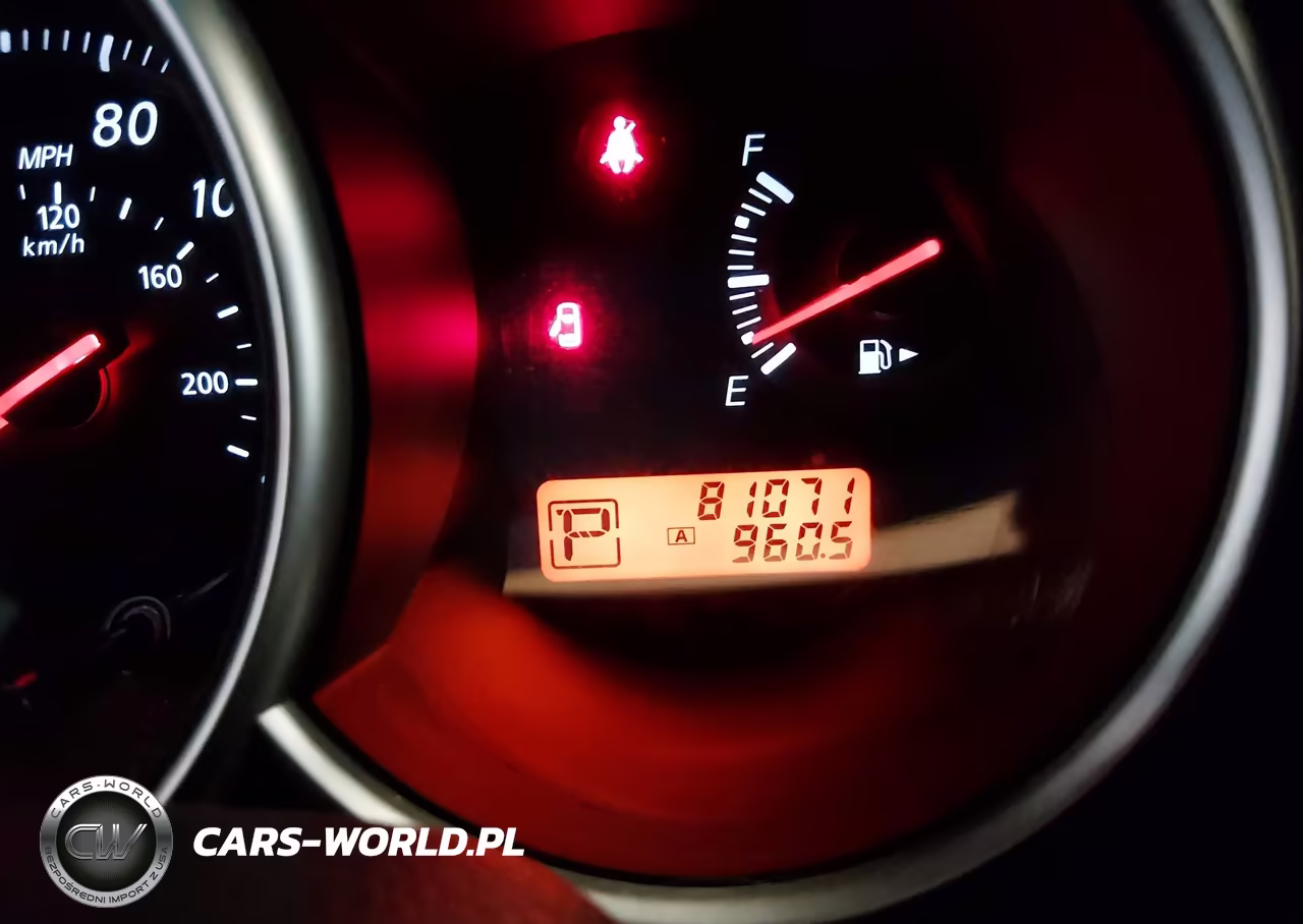2011 Nissan Versa 1.8S VIN:3N1BC1CP0BL516026 - 15
