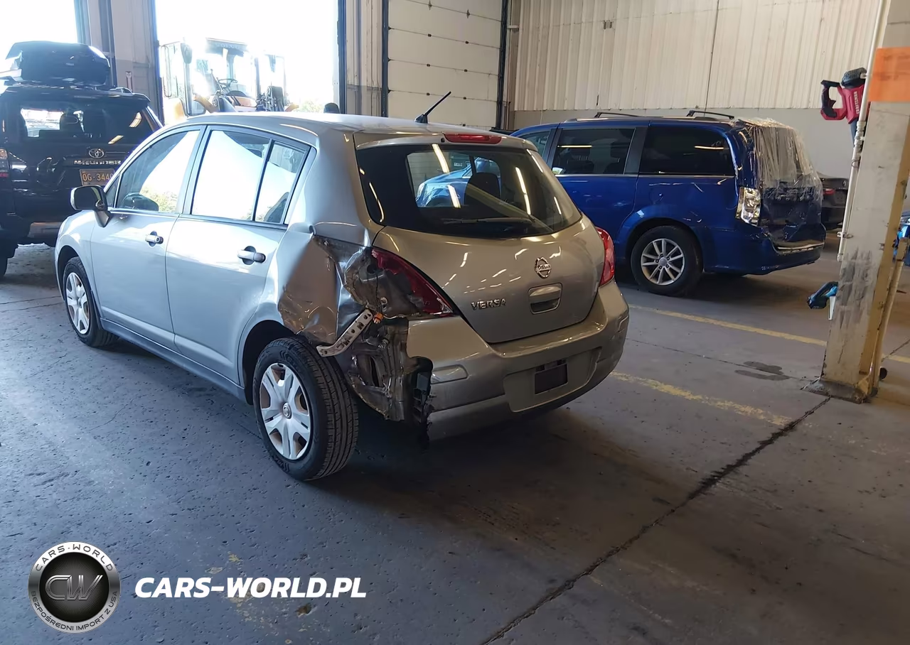 2011 Nissan Versa 1.8S VIN:3N1BC1CP0BL516026 - 3
