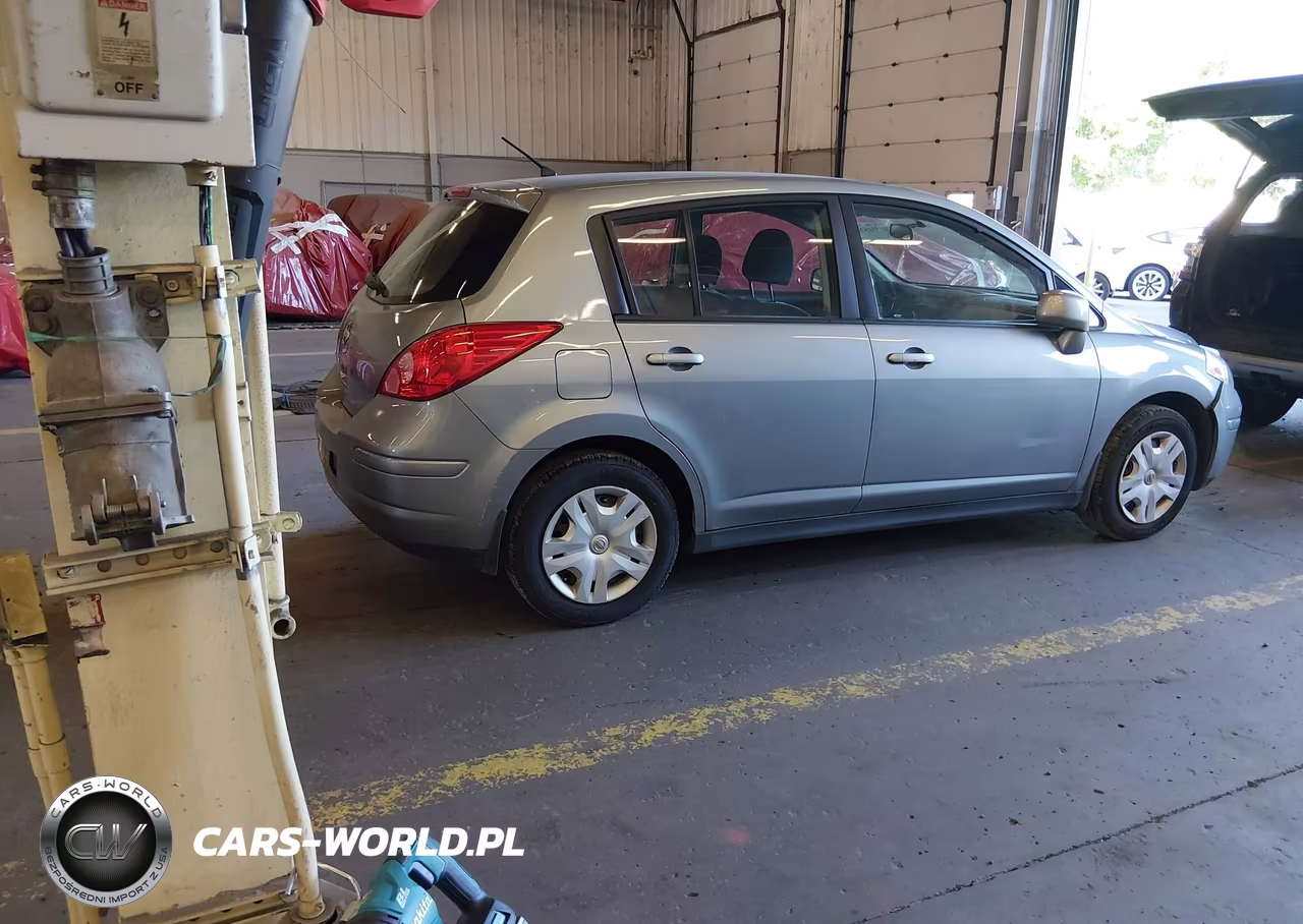 2011 Nissan Versa 1.8S VIN:3N1BC1CP0BL516026 - 4