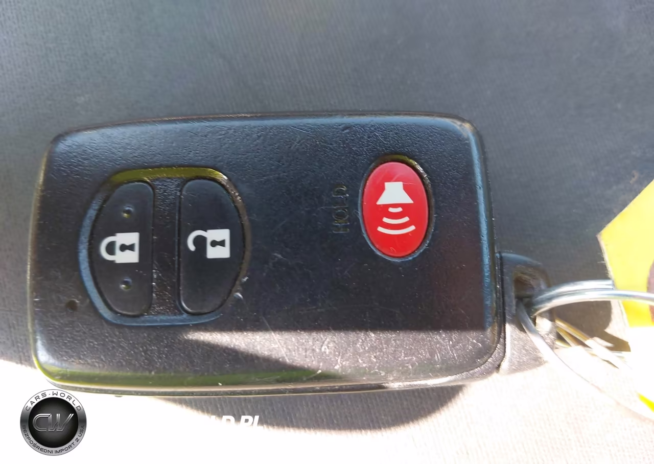 2014 Toyota Prius V Five VIN:JTDZN3EU4EJ002373 - 11