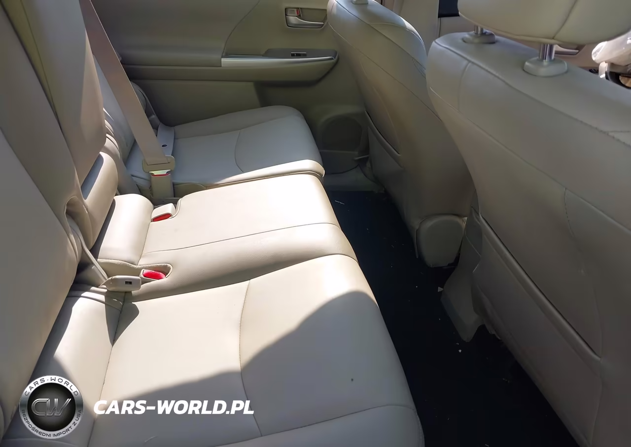 2014 Toyota Prius V Five VIN:JTDZN3EU4EJ002373 - 8