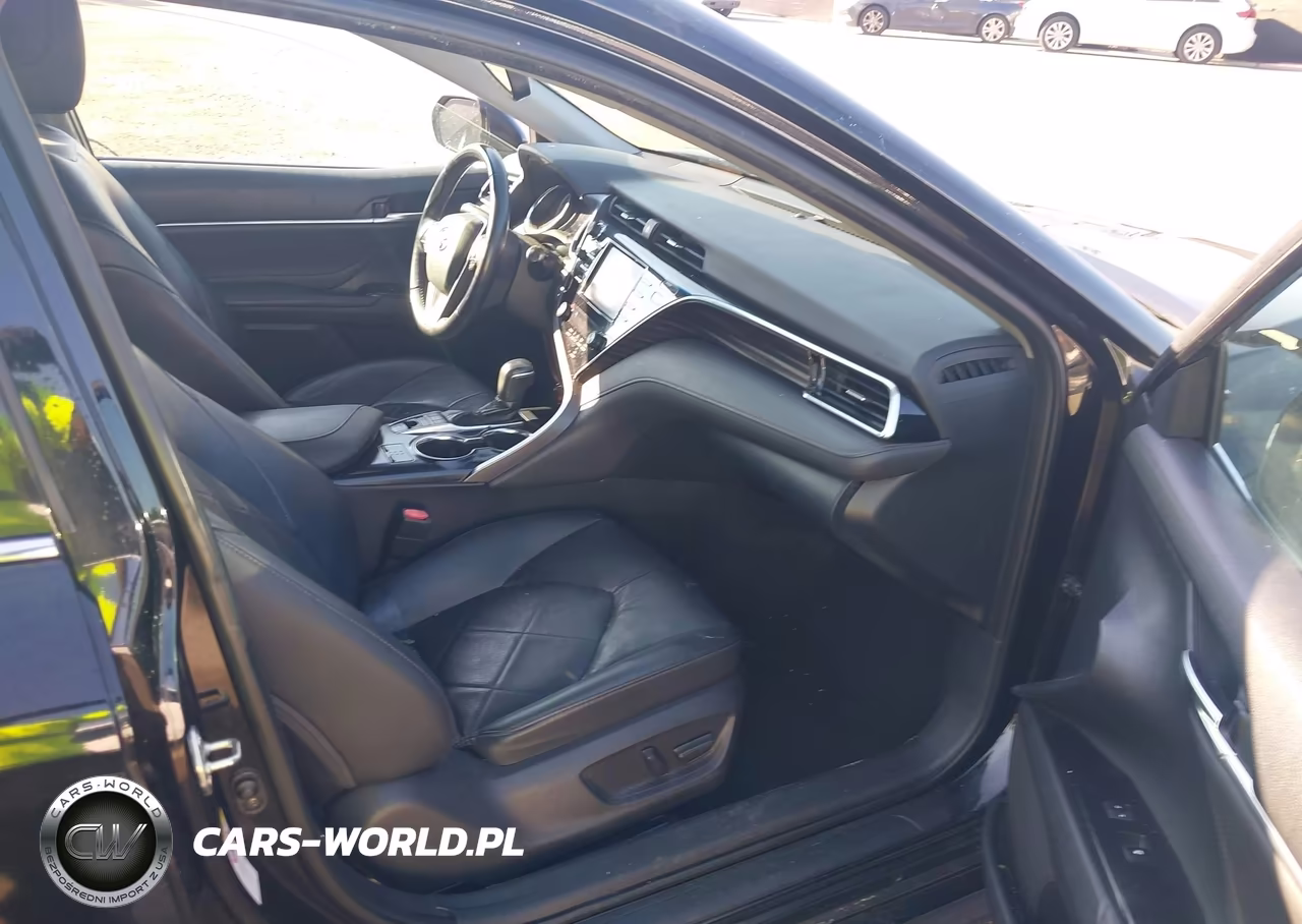 2018 Toyota Camry Xle VIN:4T1B11HK1JU026484 - 5