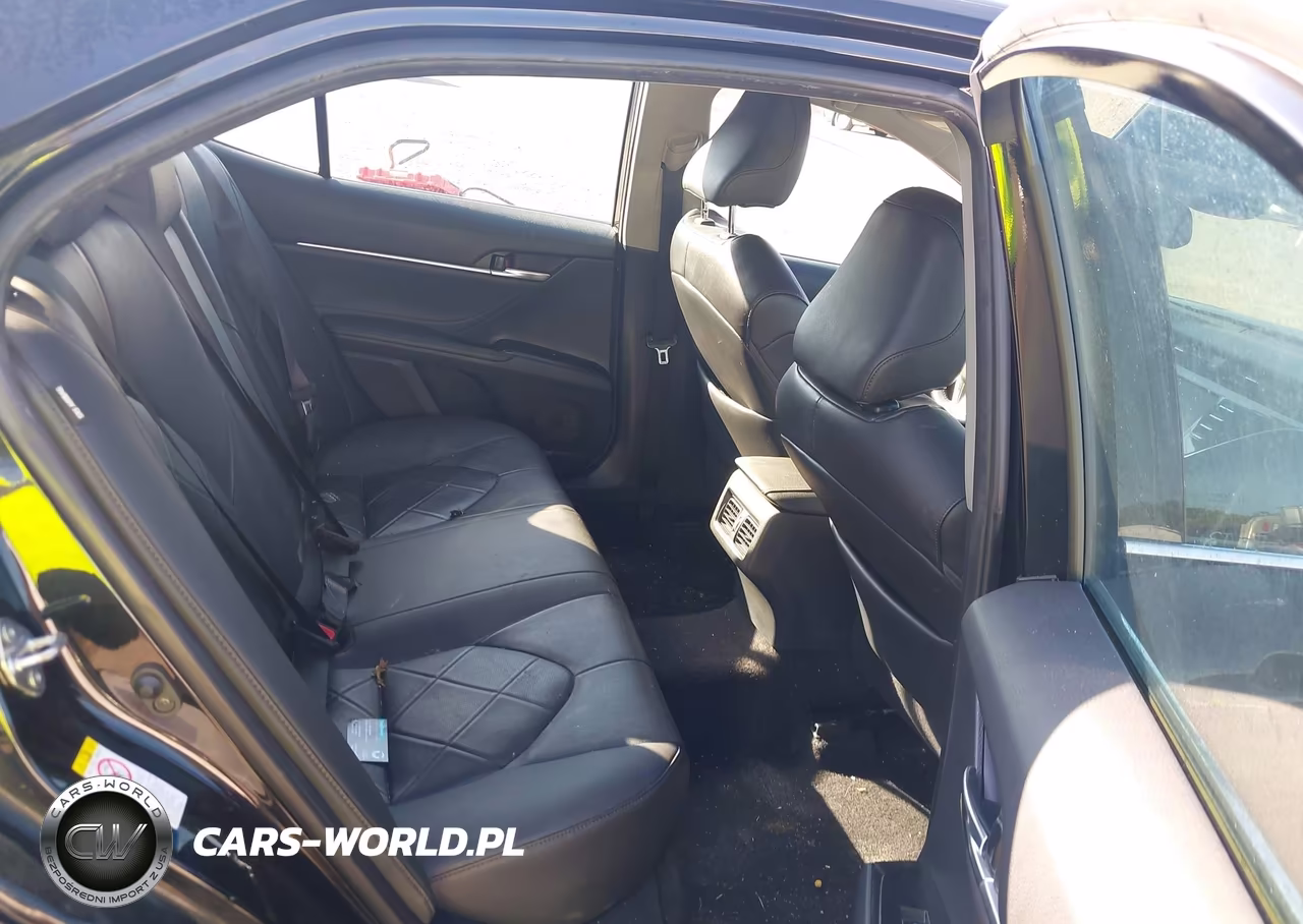 2018 Toyota Camry Xle VIN:4T1B11HK1JU026484 - 8