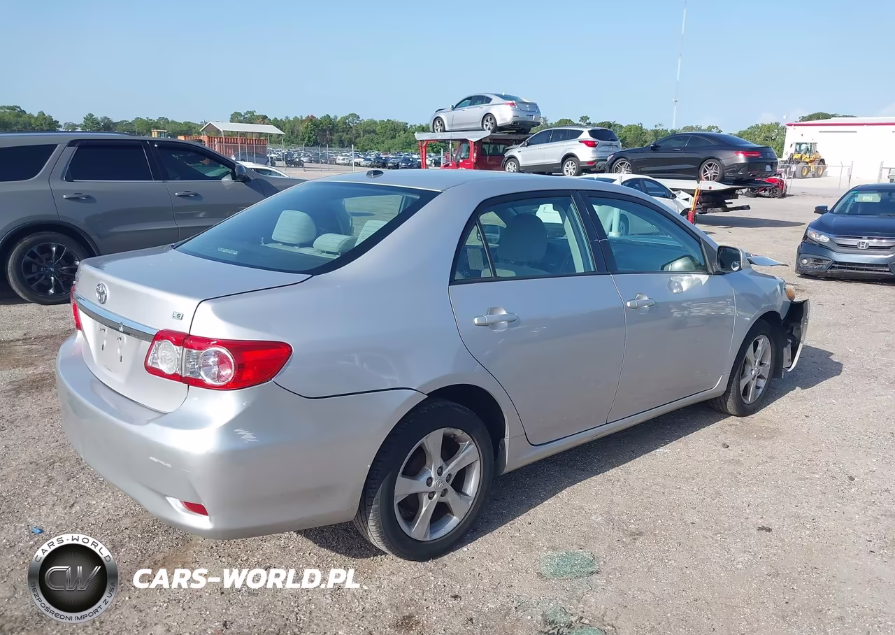 2011 Toyota Corolla Le VIN:2T1BU4EE1BC575502 - 4