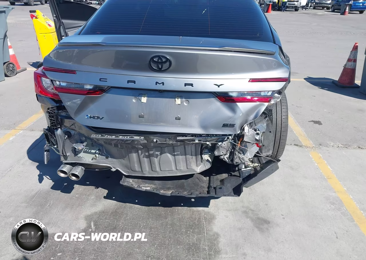 2025 Toyota Camry Se VIN:4T1DAACK1SU646639 - 18