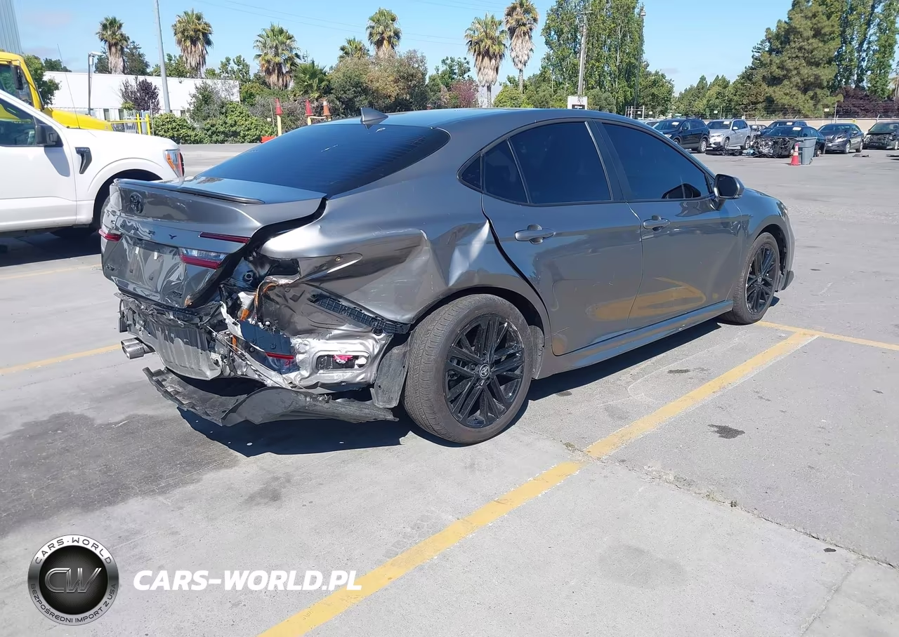 2025 Toyota Camry Se VIN:4T1DAACK1SU646639 - 4