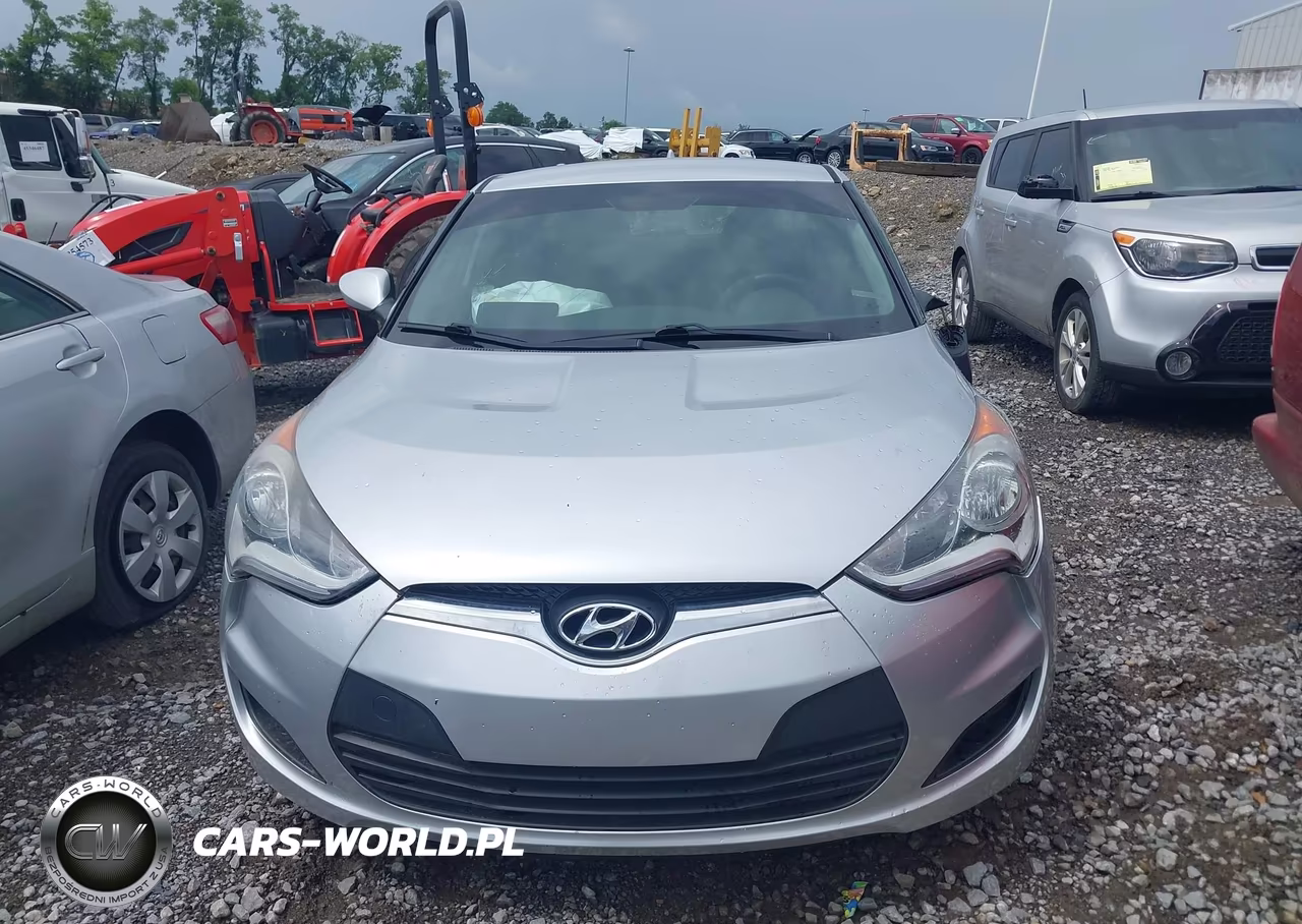 2016 Hyundai Veloster VIN:KMHTC6AD6GU269918 - 12