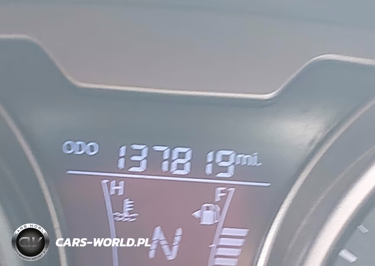 2016 Hyundai Veloster VIN:KMHTC6AD6GU269918 - 15