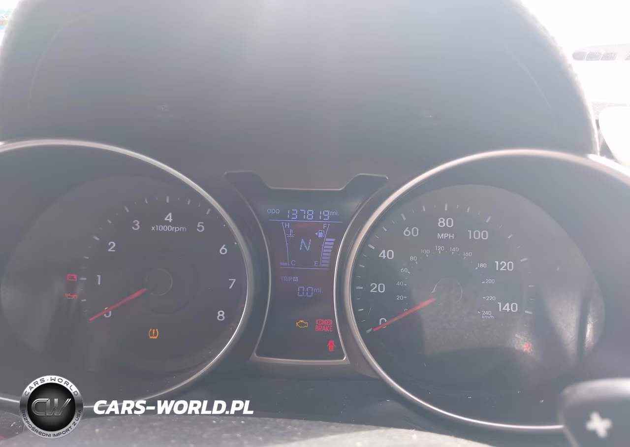 2016 Hyundai Veloster VIN:KMHTC6AD6GU269918 - 7