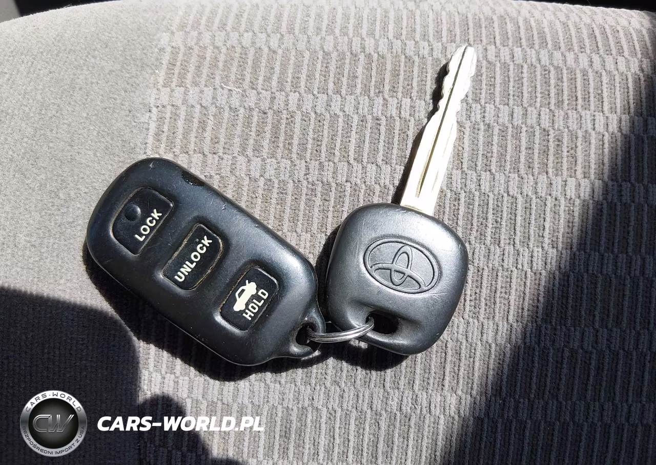 2005 Toyota Camry Le VIN:4T1BE32K15U528782 - 11