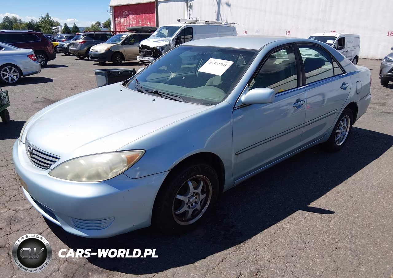 2005 Toyota Camry Le VIN:4T1BE32K15U528782 - 2