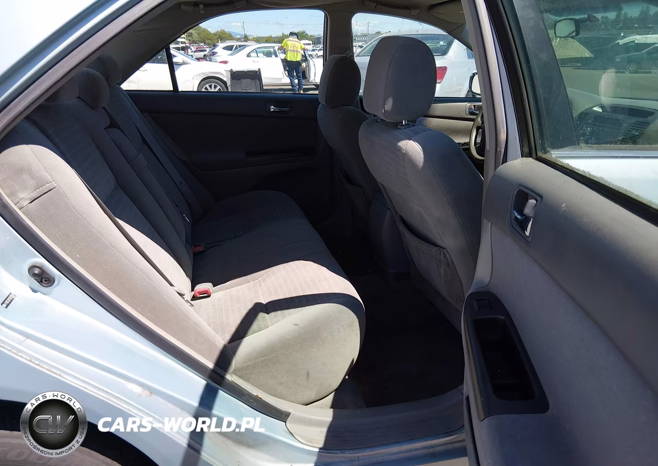 2005 Toyota Camry Le VIN:4T1BE32K15U528782 - 8