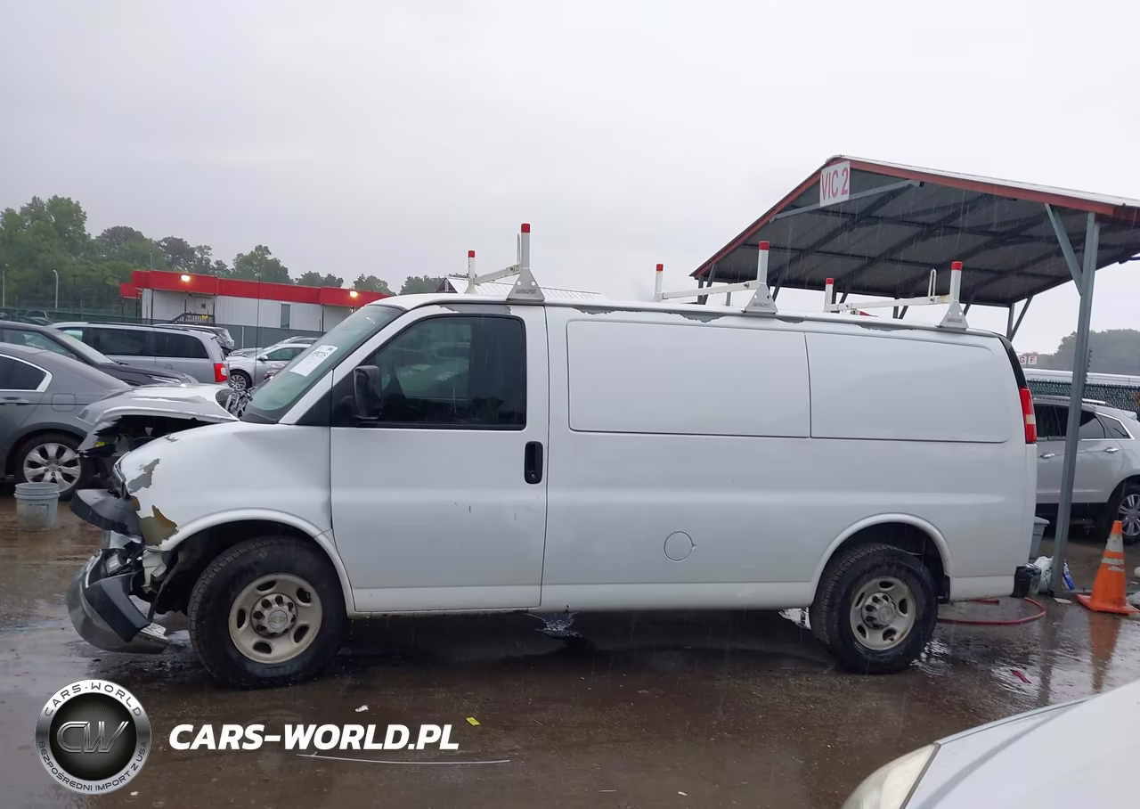 2009 Chevrolet Express Work Van VIN:1GCGG25C091126911 - 15