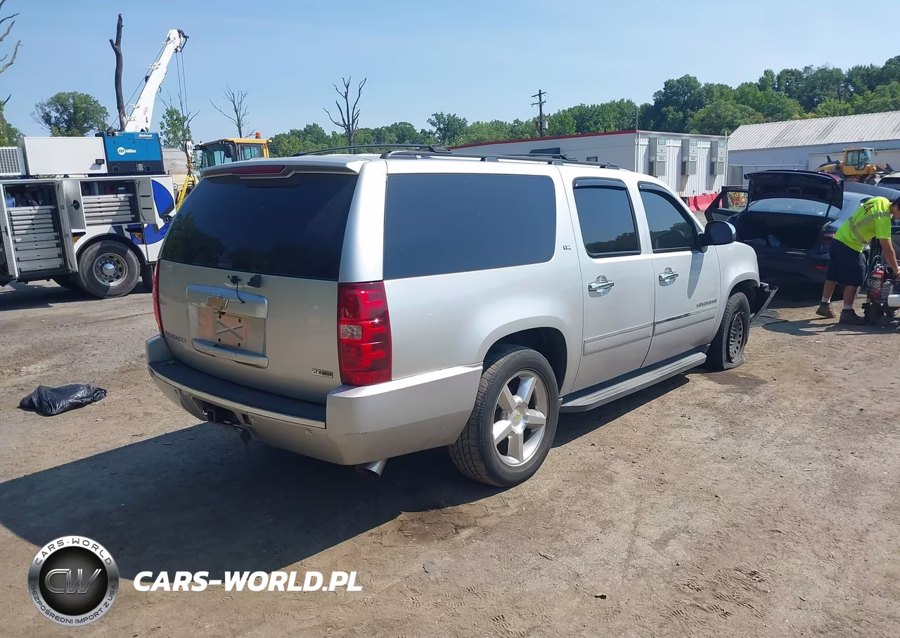 2011 Chevrolet Suburban Ltz VIN:1GNSKKE32BR377730 - 4