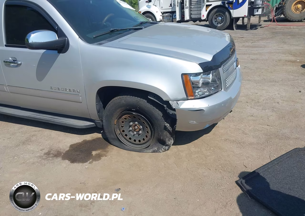 2011 Chevrolet Suburban Ltz VIN:1GNSKKE32BR377730 - 6