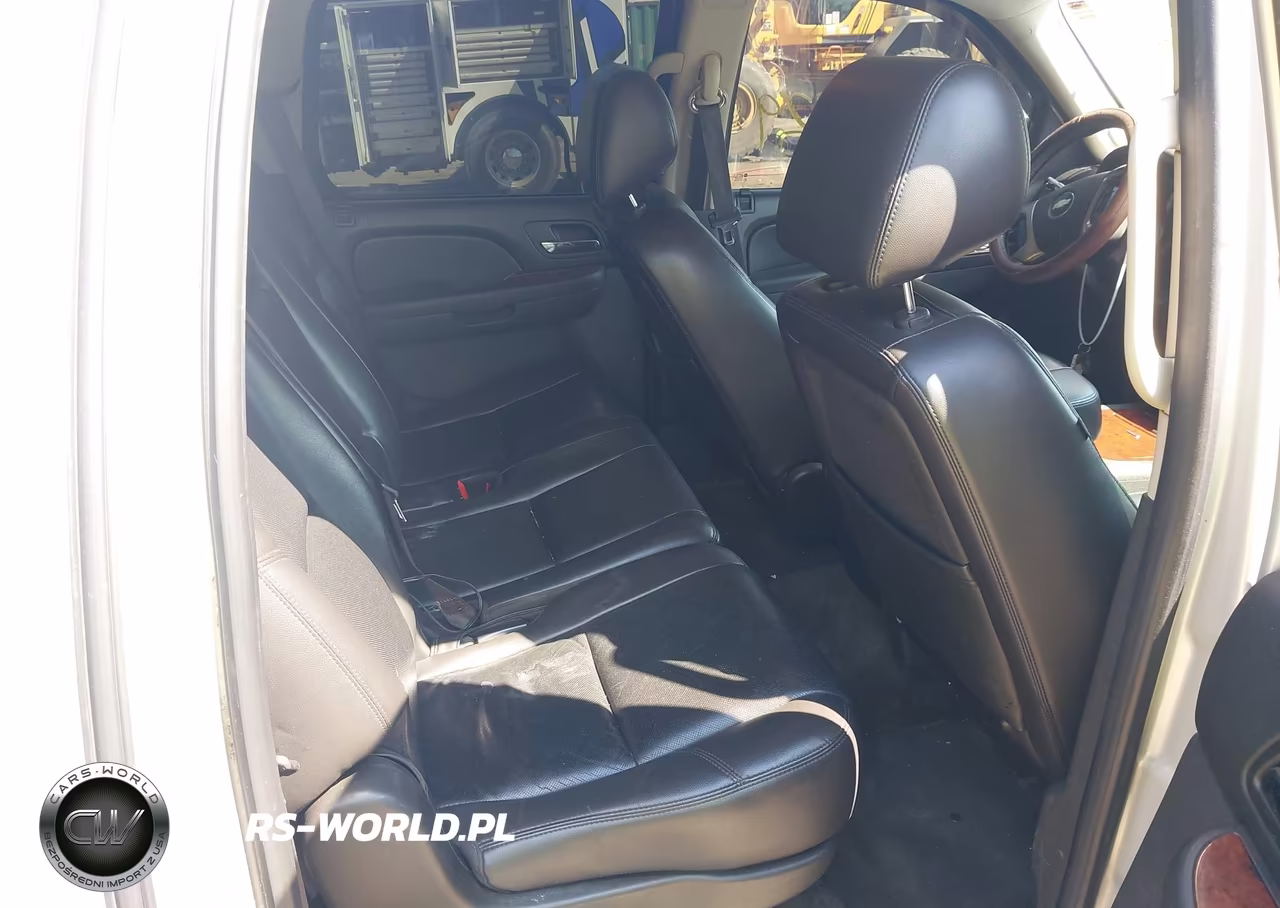 2011 Chevrolet Suburban Ltz VIN:1GNSKKE32BR377730 - 8