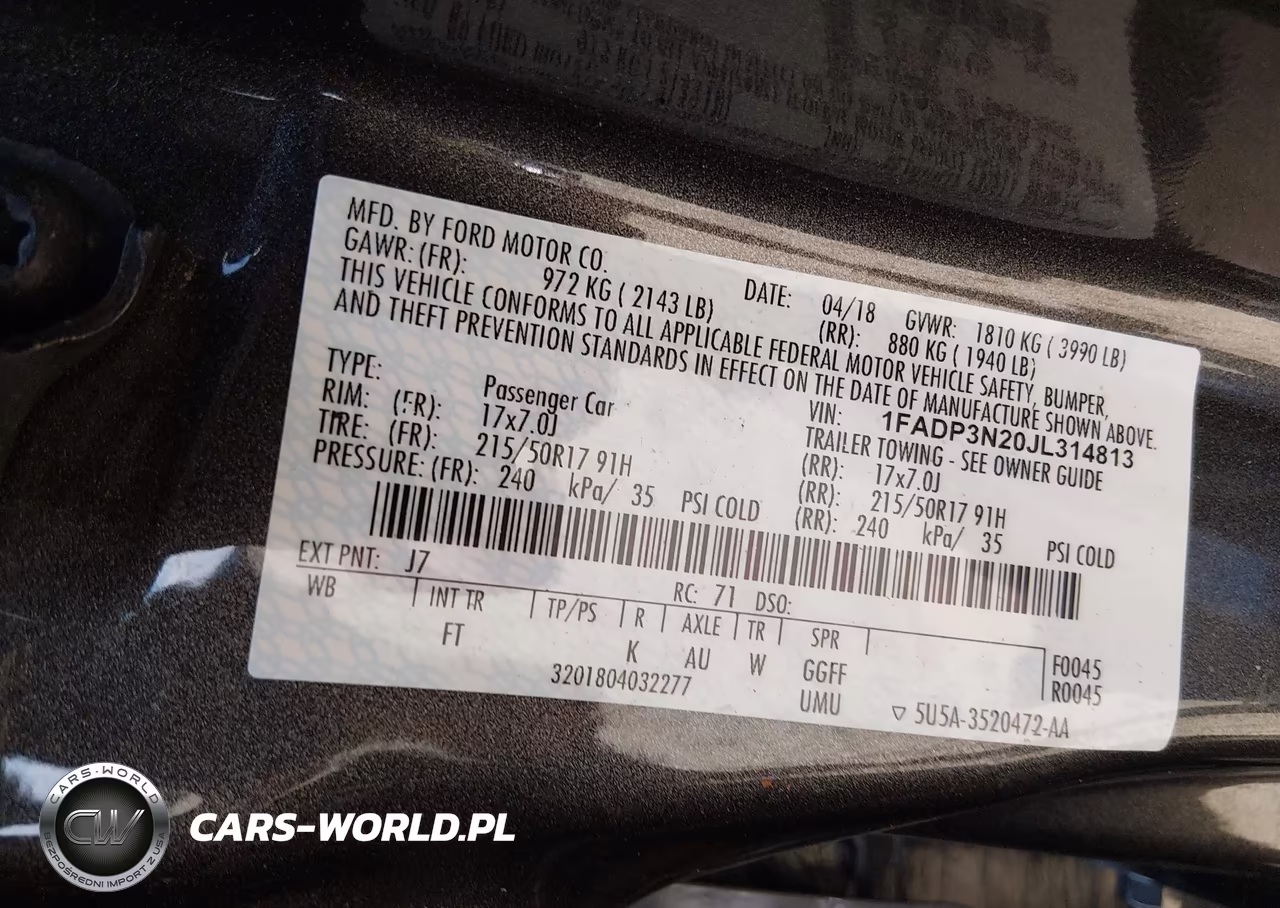 2018 Ford Focus Titanium VIN:1FADP3N20JL314813 - 9