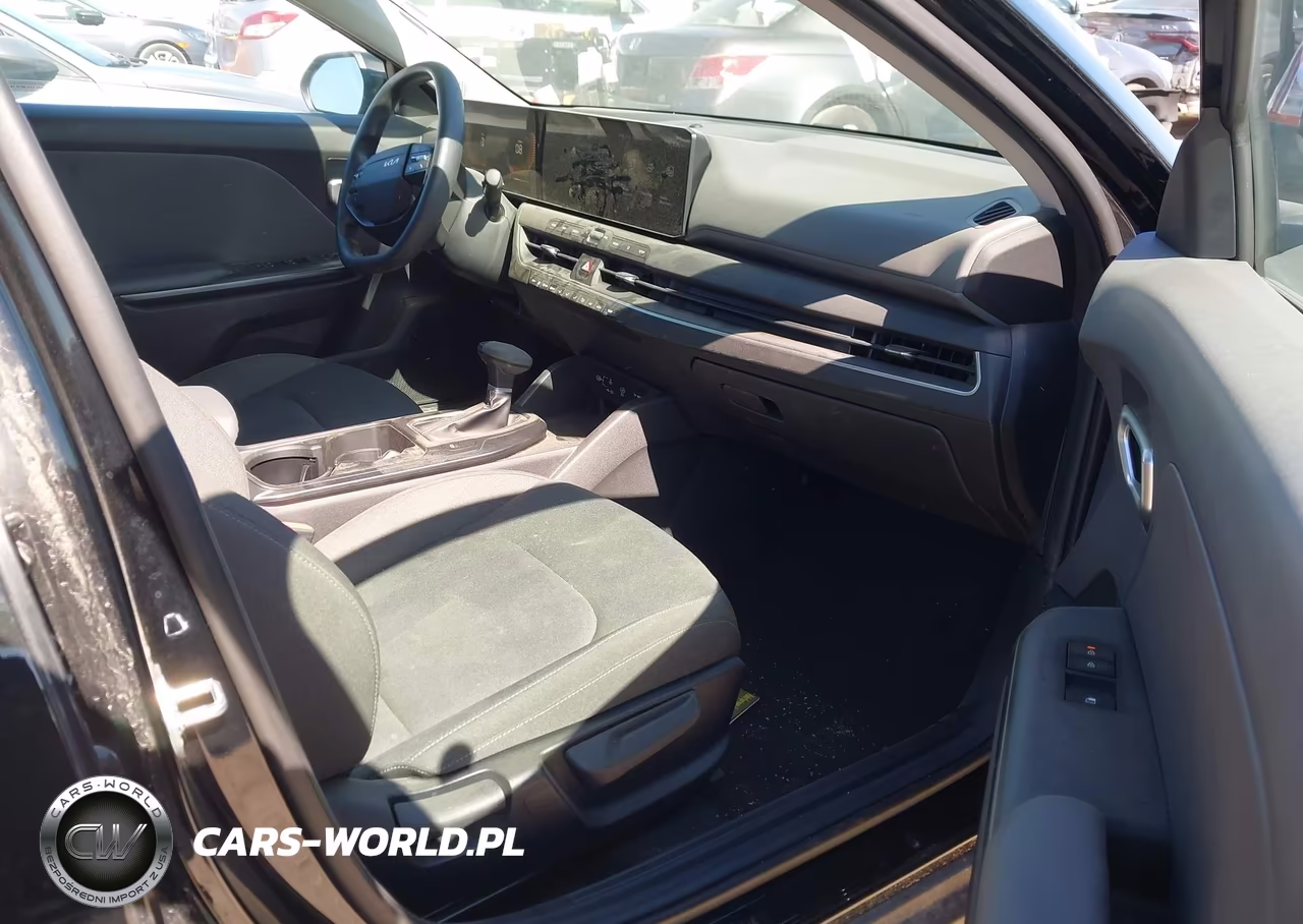 2025 Kia K4 Lxs VIN:3KPFT4DEXSE051479 - 5