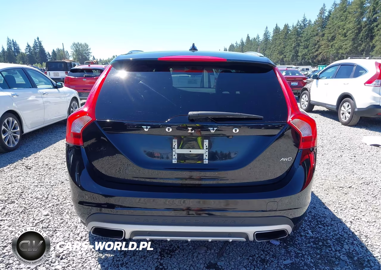 2018 Volvo V60 Cross Country T5 VIN:YV440MWK1J2057893 - 17