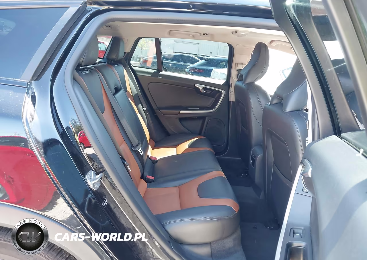 2018 Volvo V60 Cross Country T5 VIN:YV440MWK1J2057893 - 19