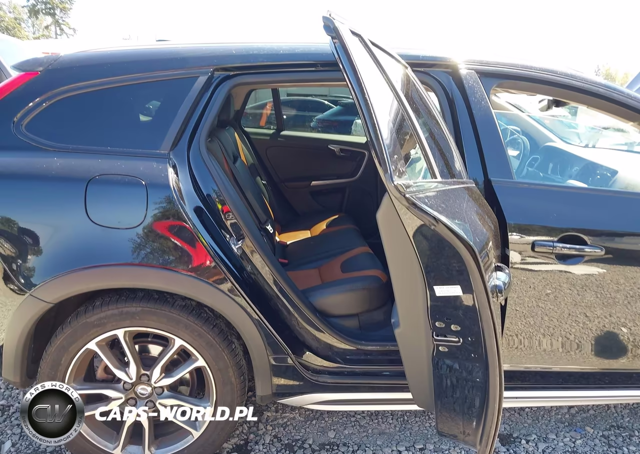 2018 Volvo V60 Cross Country T5 VIN:YV440MWK1J2057893 - 8