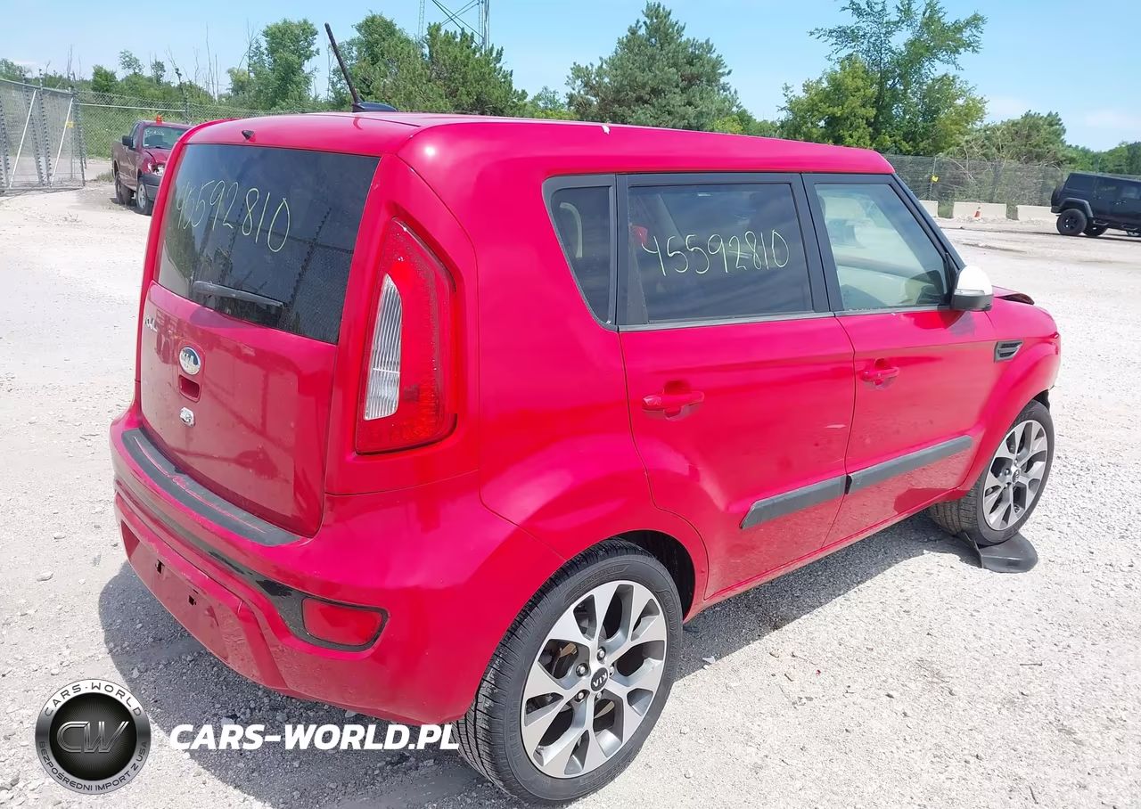 2013 Kia Soul ! VIN:KNDJT2A6XD7539474 - 4