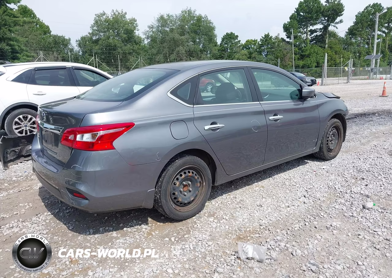 2017 Nissan Sentra S VIN:3N1AB7AP7HY388027 - 4