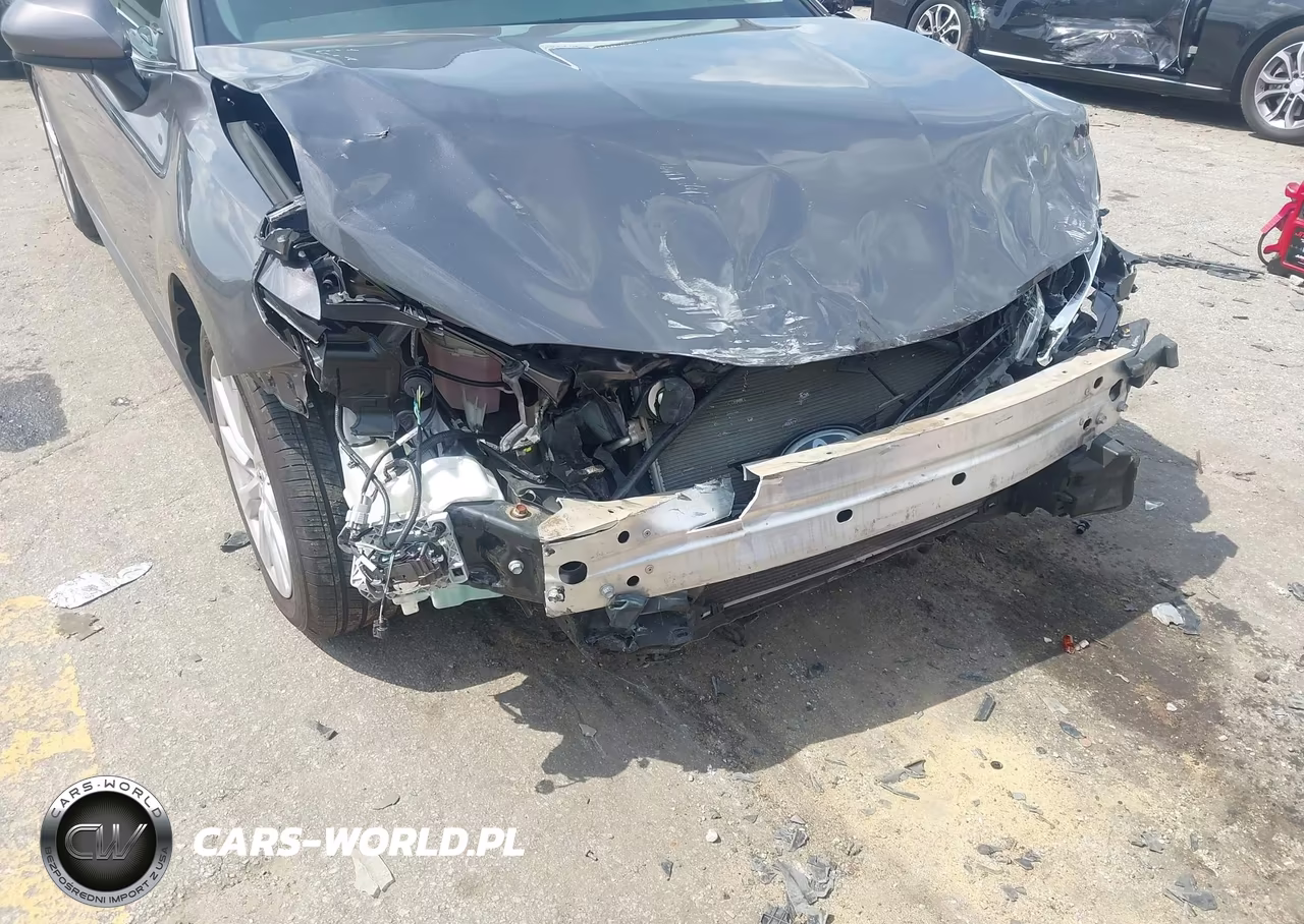 2018 Toyota Camry Le VIN:4T1B11HK1JU149847 - 6