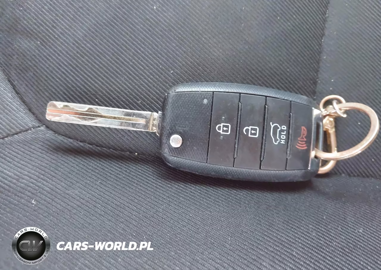 2018 Kia Soul + VIN:KNDJP3A5XJ7549709 - 11
