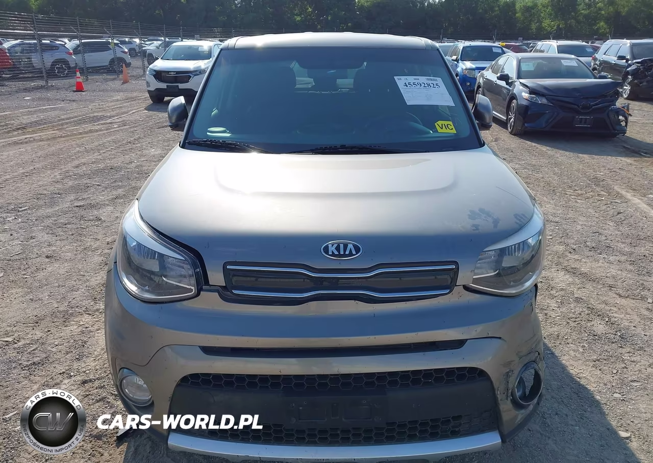 2018 Kia Soul + VIN:KNDJP3A5XJ7549709 - 13
