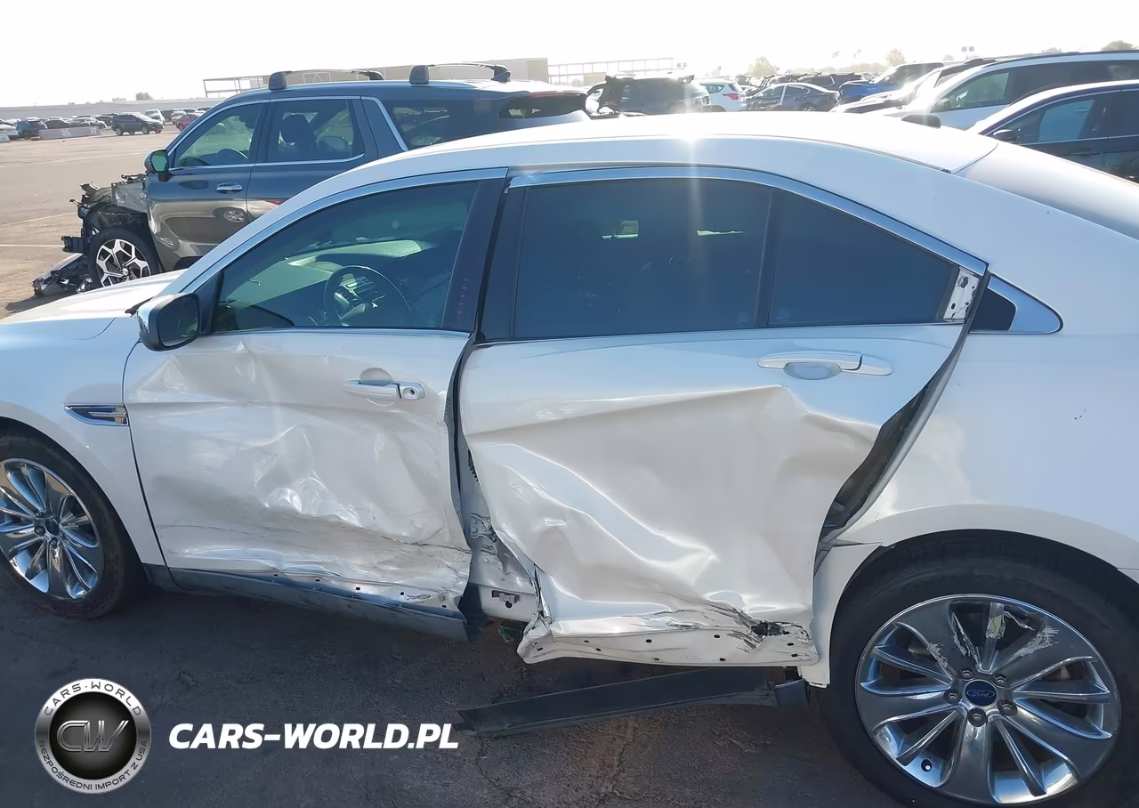 2010 Ford Taurus Limited VIN:1FAHP2FW5AG136418 - 14