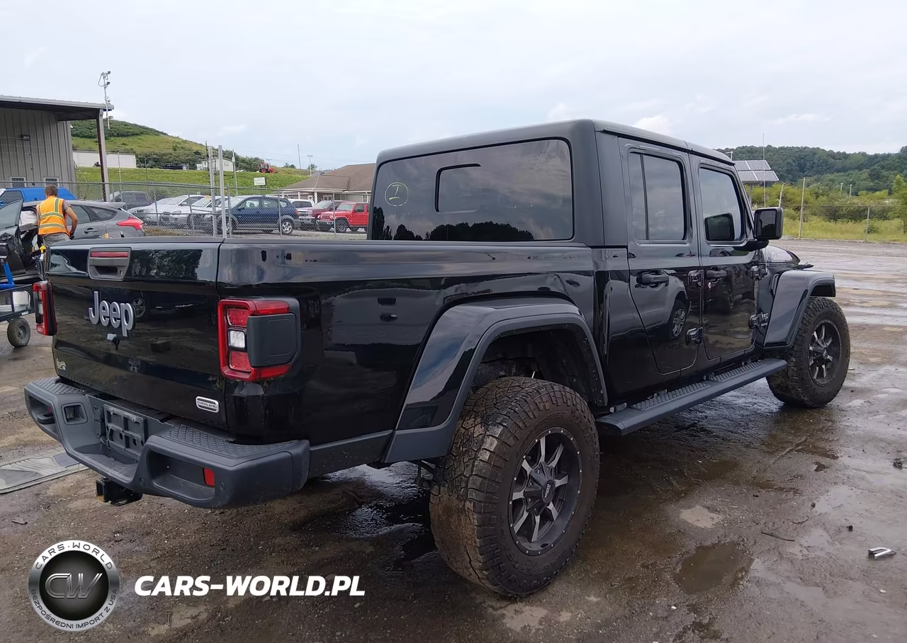 2020 Jeep Gladiator Overland 4X4 VIN:1C6HJTFG0LL149153 - 4