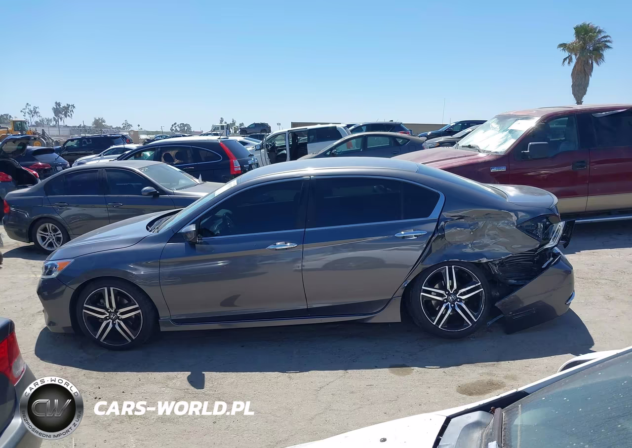 2016 Honda Accord Sport VIN:1HGCR2F58GA171733 - 14