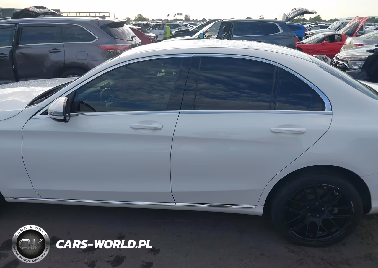 2016 Mercedes-Benz C 300 4Matic VIN:55SWF4KB3GU135174 - 14