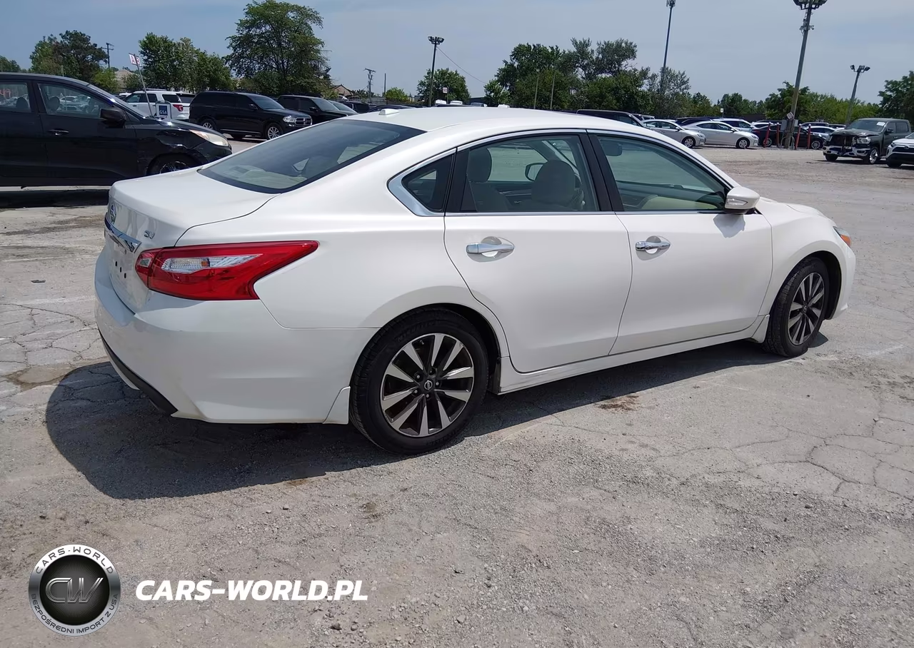 2017 Nissan Altima 2.5 Sv VIN:1N4AL3AP5HC473272 - 4