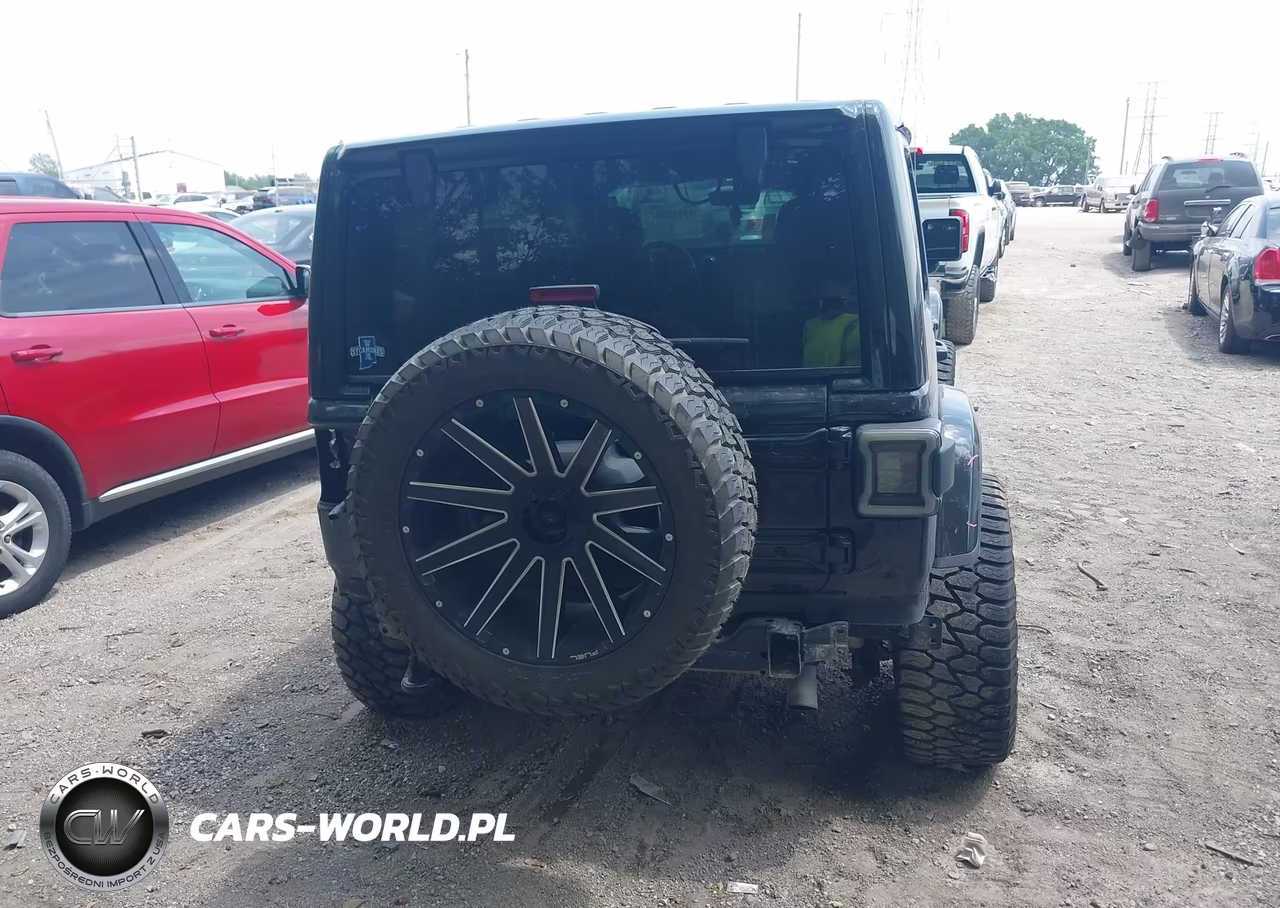 2019 Jeep Wrangler Unlimited Sahara VIN:1C4HJXEG2KW589101 - 6