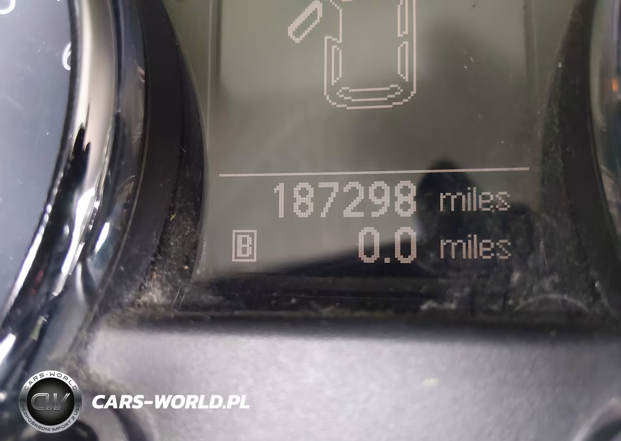 2015 Nissan Rogue Select S VIN:JN8AS5MT2FW664830 - 7