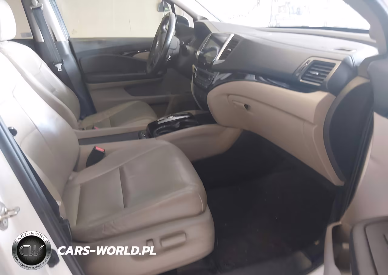 2016 Honda Pilot Touring VIN:5FNYF5H95GB001349 - 5