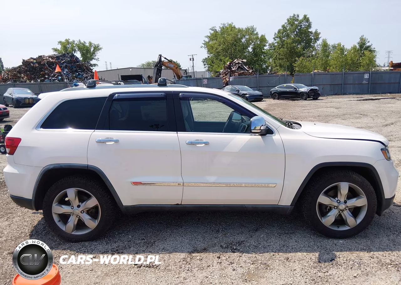 2011 Jeep Grand Cherokee Overland VIN:1J4RR6GT7BC606231 - 13