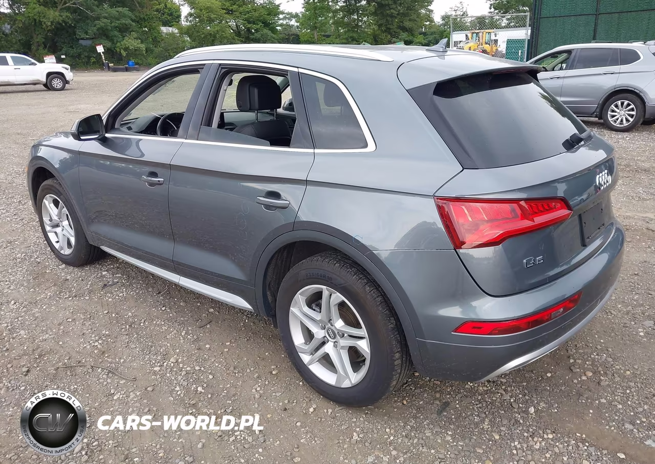 2019 Audi Q5 45 Premium VIN:WA1ANAFY8K2070811 - 3