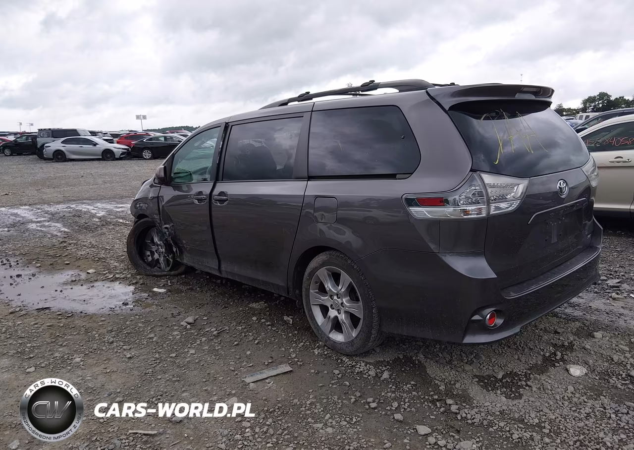 2012 Toyota Sienna Se 8 Passenger VIN:5TDXK3DC8CS260128 - 3