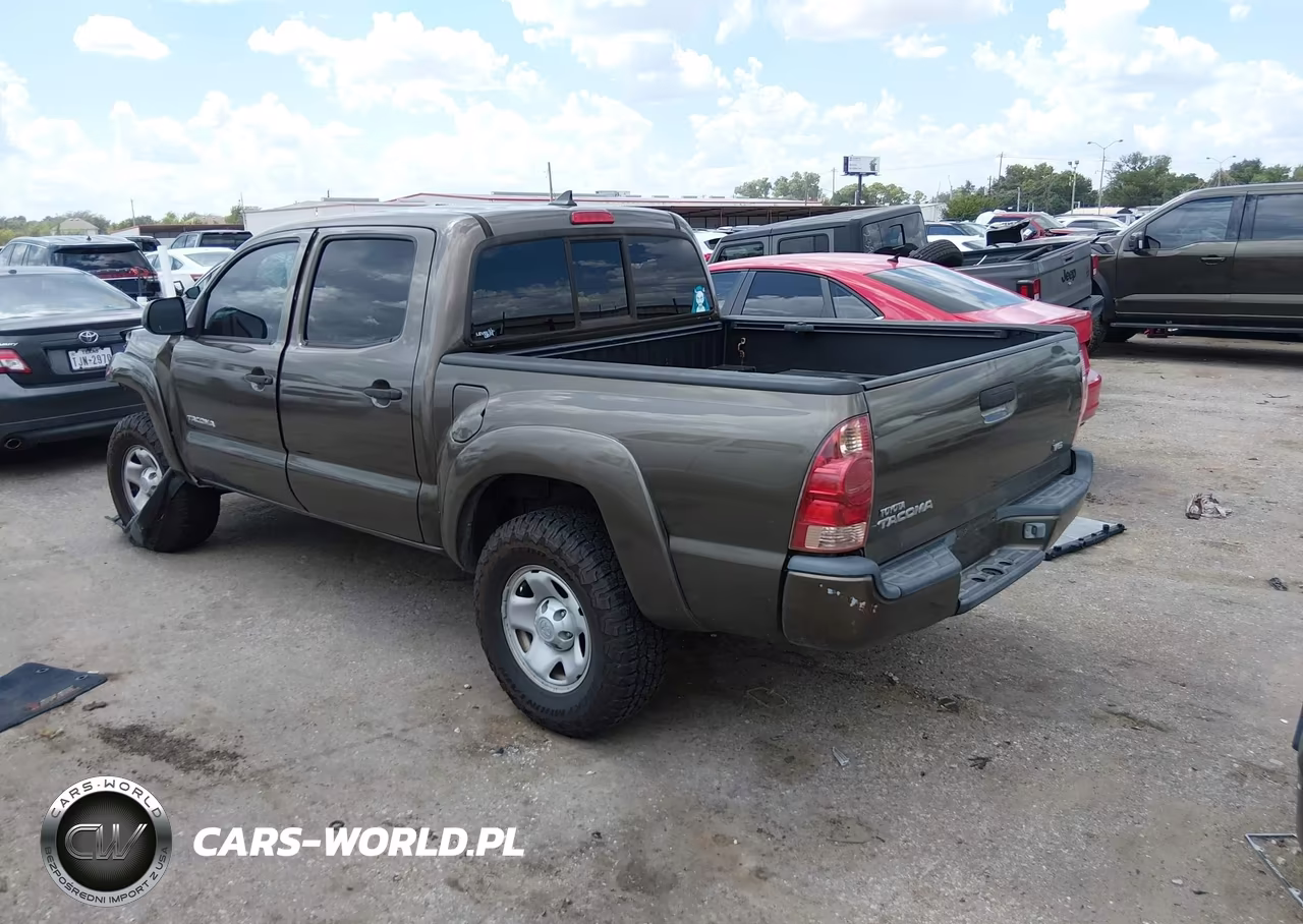 2015 Toyota Tacoma Prerunner VIN:5TFJX4GN4FX039845 - 3