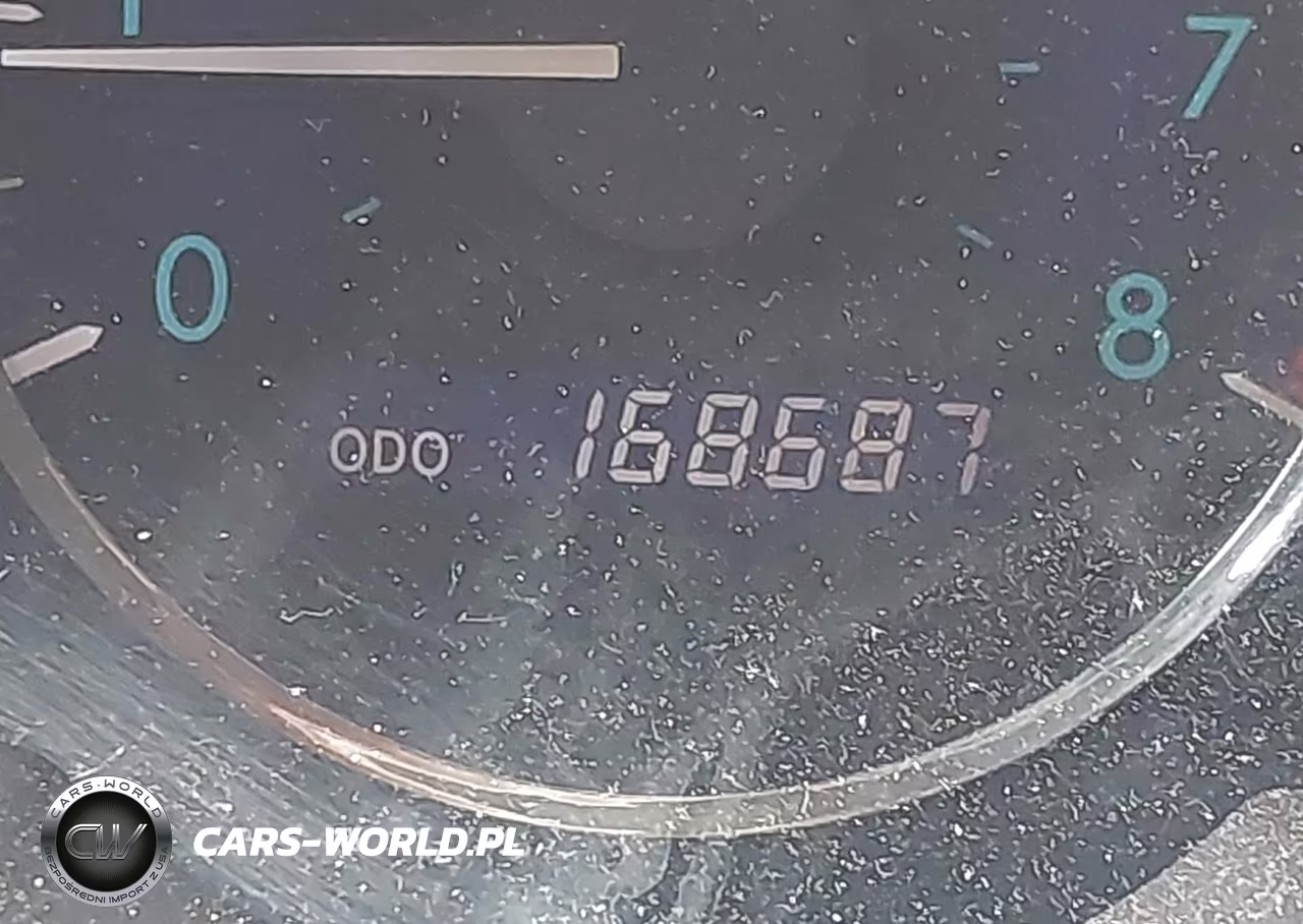 2010 Toyota Sienna Limited VIN:5TDDK4CC1AS030373 - 15
