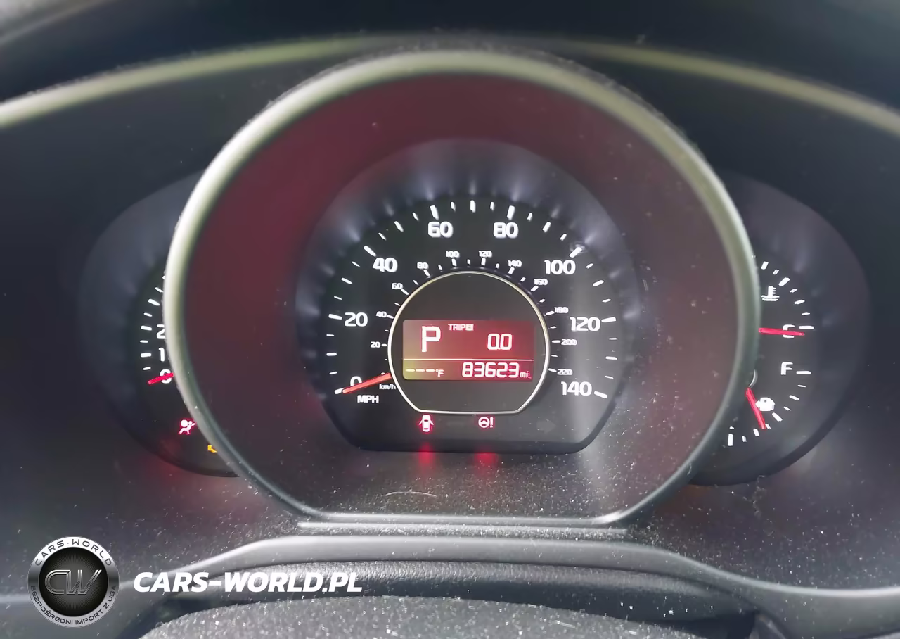 2016 Kia Soul + VIN:KNDJP3A54G7345674 - 7