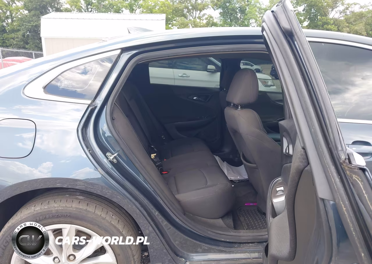 2019 Chevrolet Malibu Lt VIN:1G1ZD5ST8KF163200 - 8