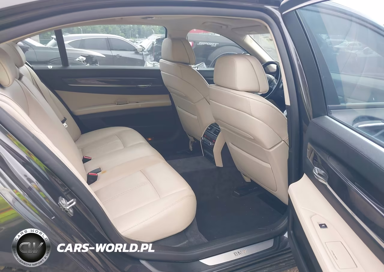 2009 BMW 750Li VIN:WBAKB83579CY60706 - 8